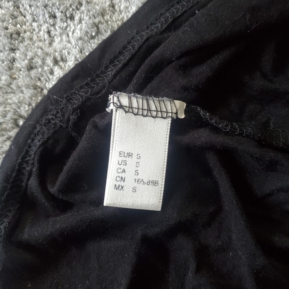 CLOSET CLOSING 7/31 Graphic Muscle Tank Top Size Small - Picture 3 of 3